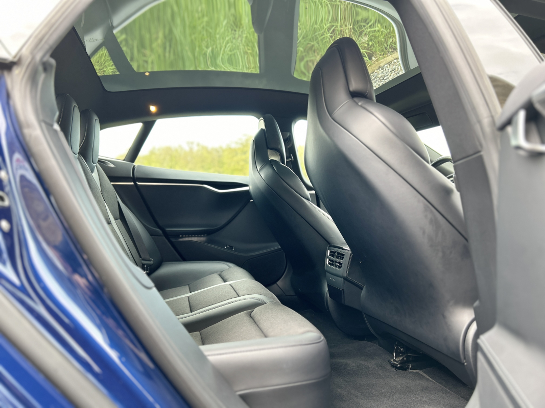 Tesla Model S — 17