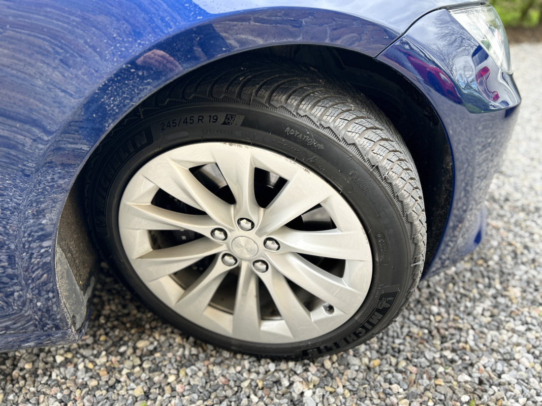 Tesla Model S — 30