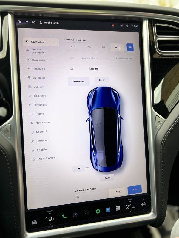 Tesla Model S — 24
