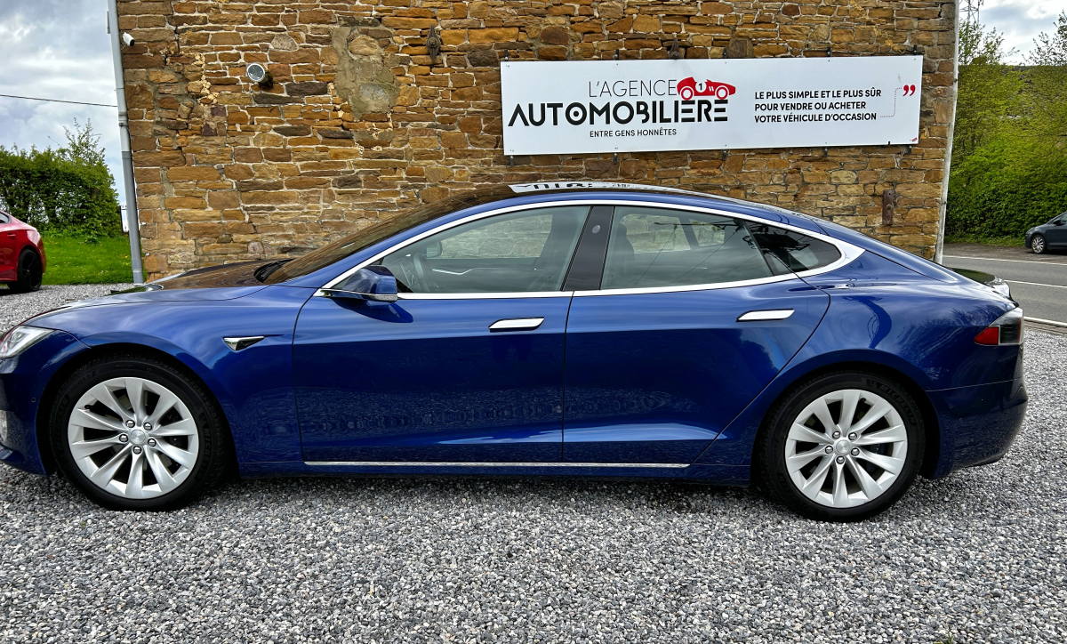 Tesla Model S — 10