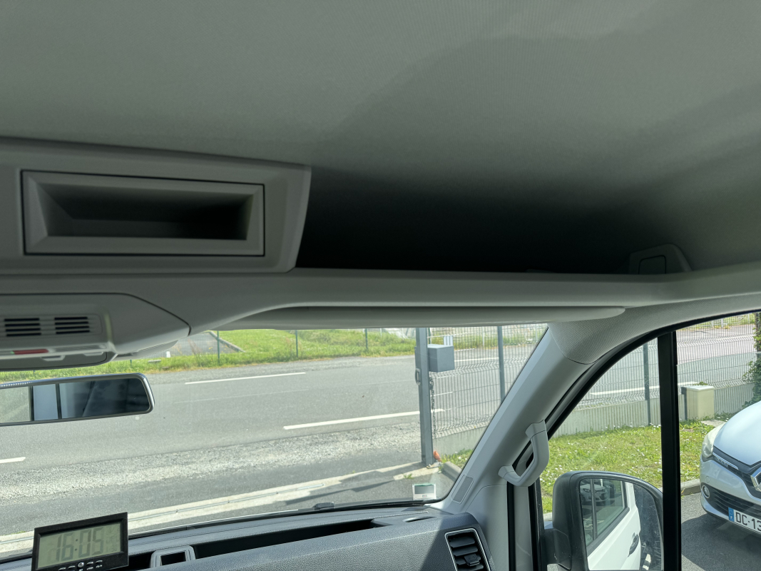 Volkswagen Crafter — 34