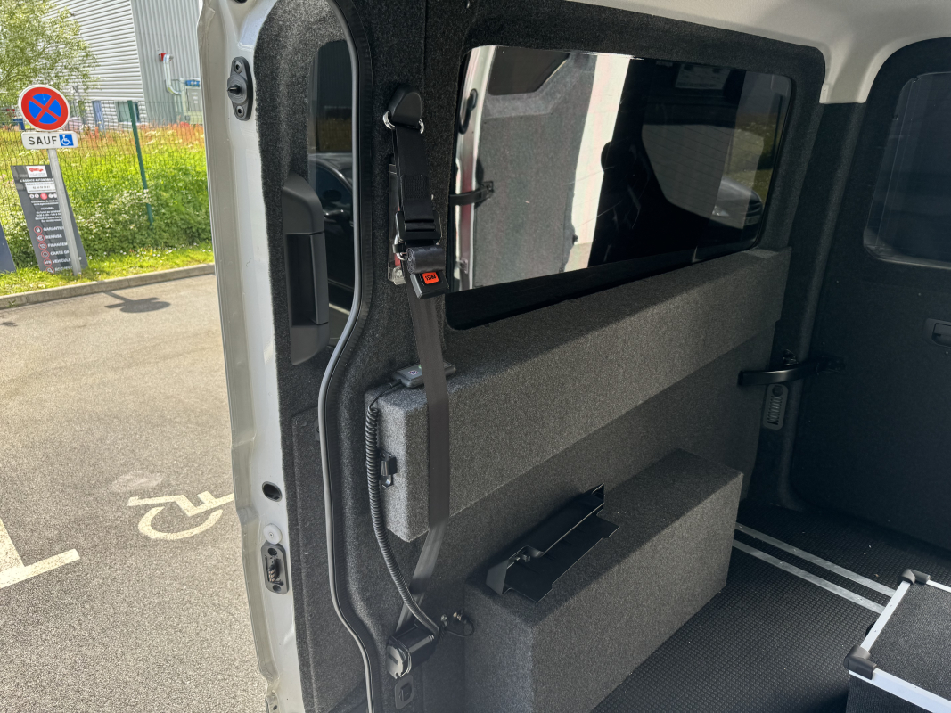 Volkswagen Crafter — 21