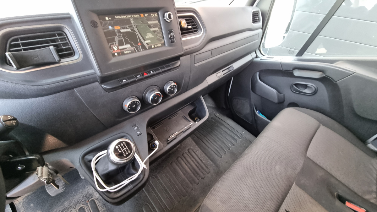 Renault Master — 17