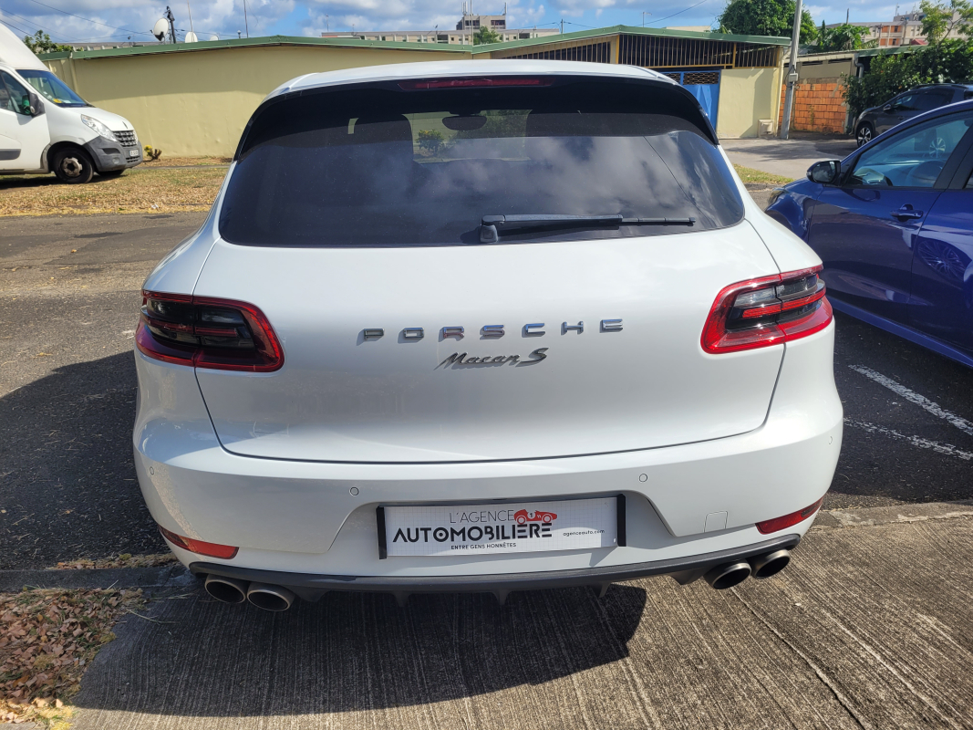 Porsche Macan — 9