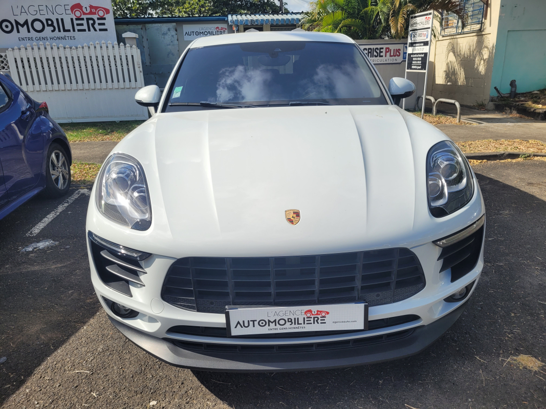 Porsche Macan — 11