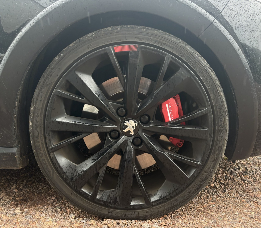 Peugeot 208 — 9