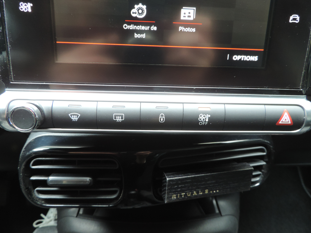 Citroen C4 Cactus — 28