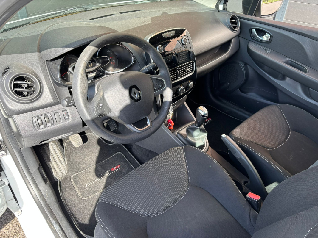 Renault Clio — 17