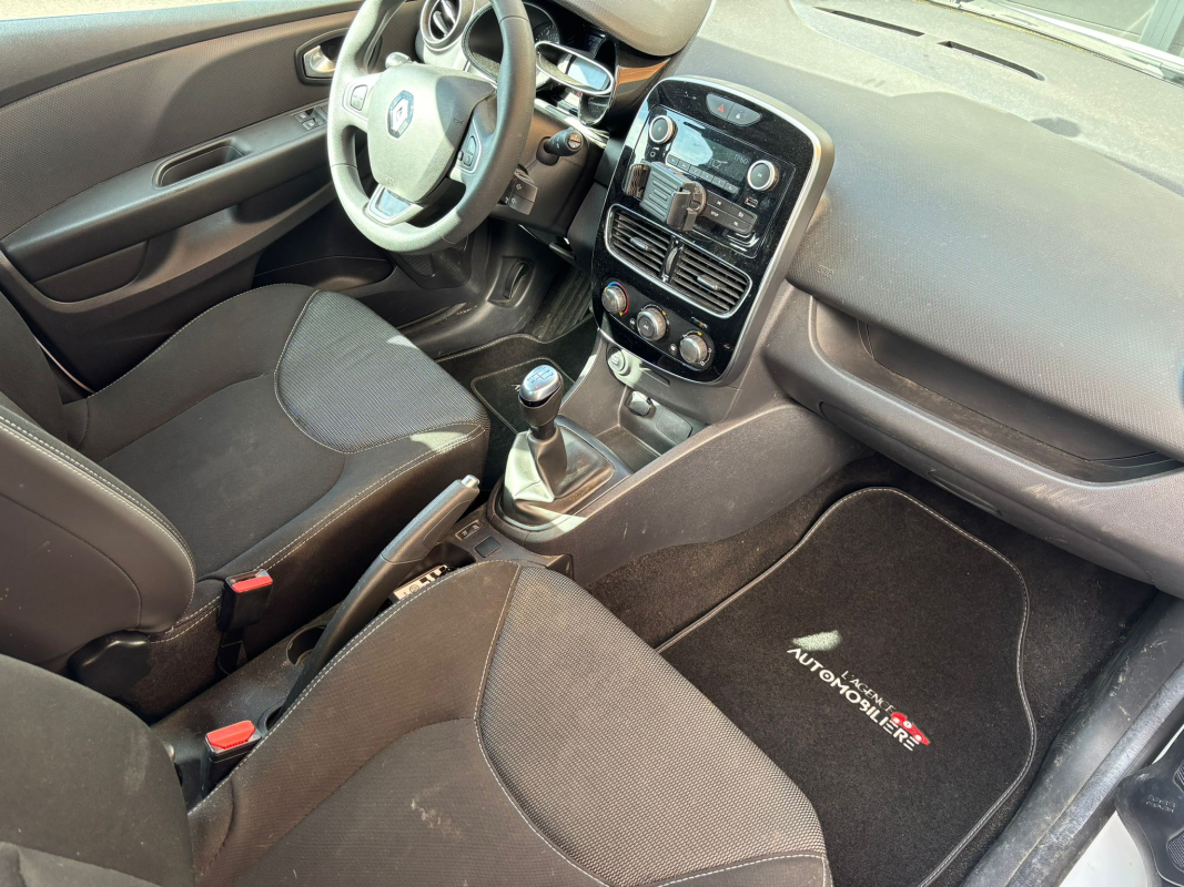 Renault Clio — 18