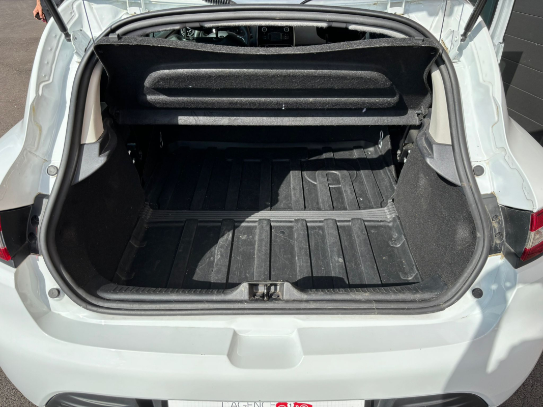 Renault Clio — 8