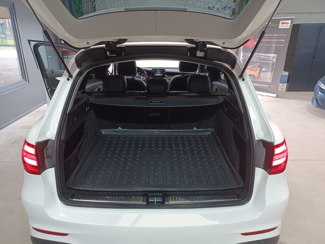 Mercedes Classe GLC — 24