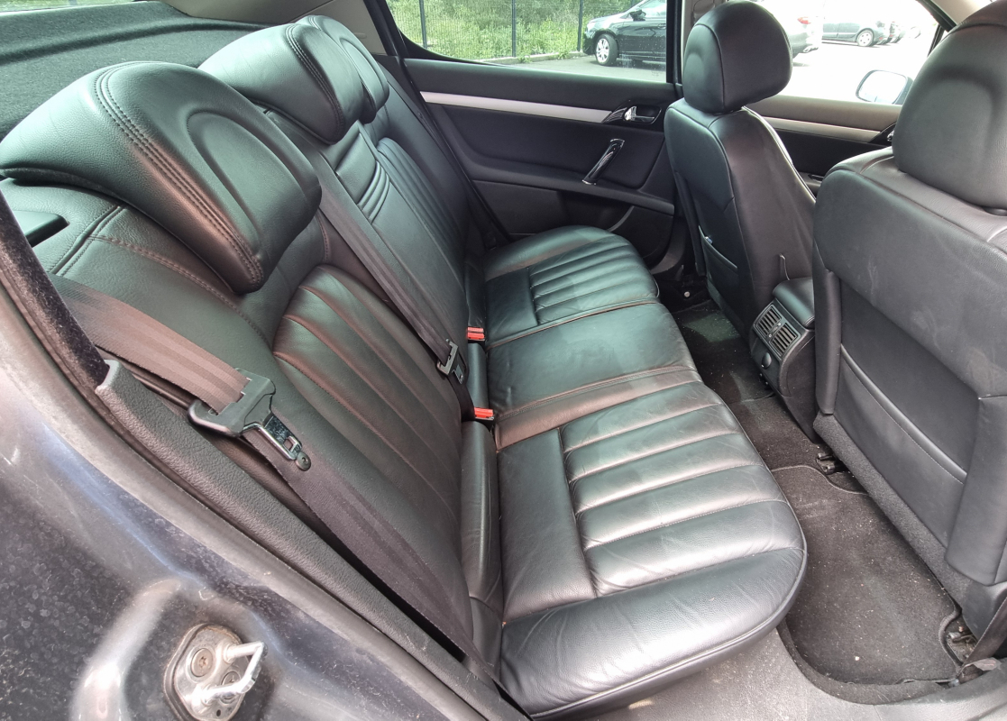 Peugeot 407 — 14