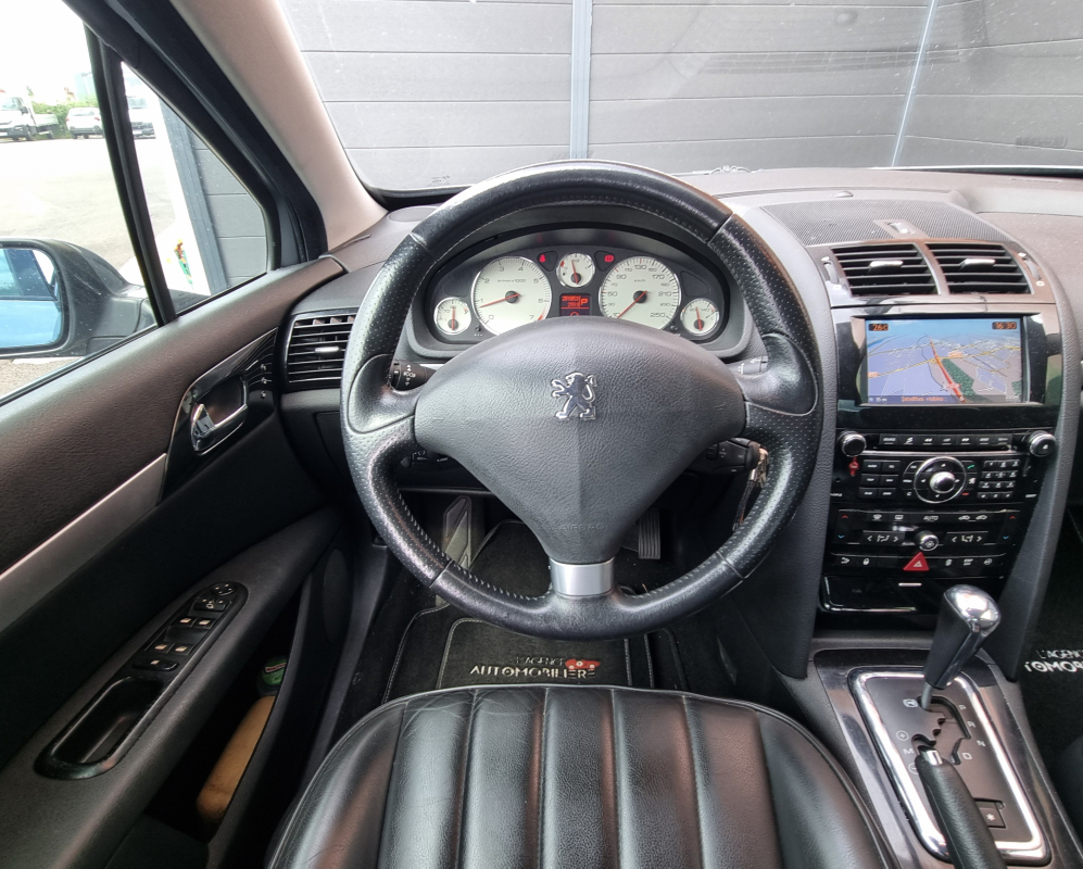 Peugeot 407 — 10