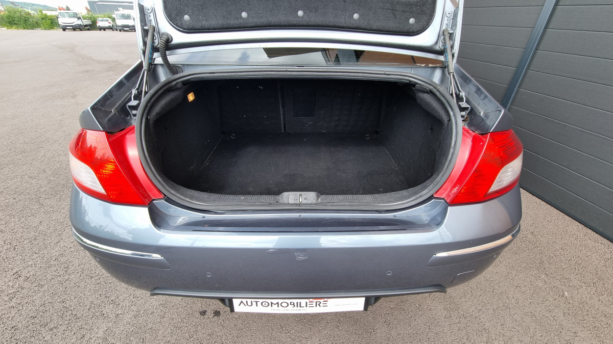 Peugeot 407 — 9