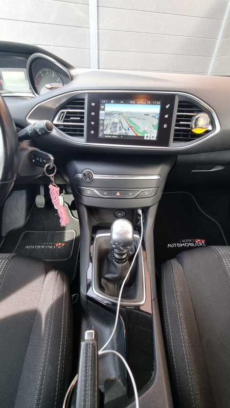 Peugeot 308 — 18