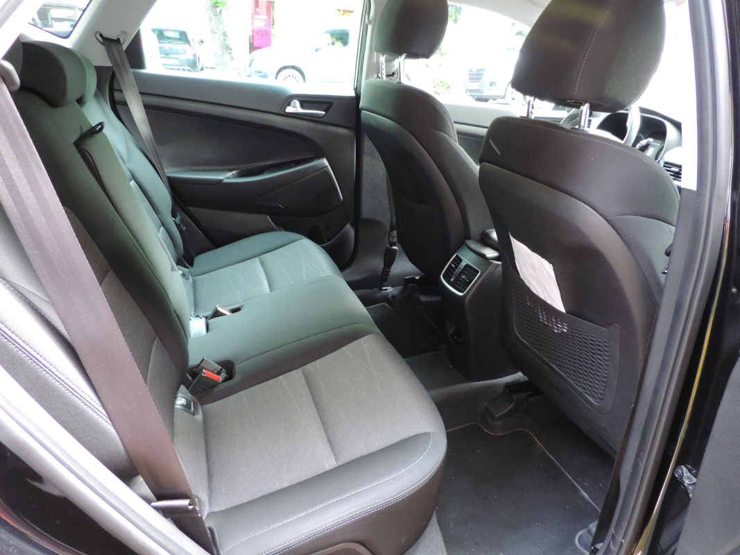 Hyundai Tucson — 18