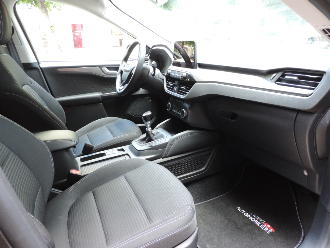 Ford Kuga — 10