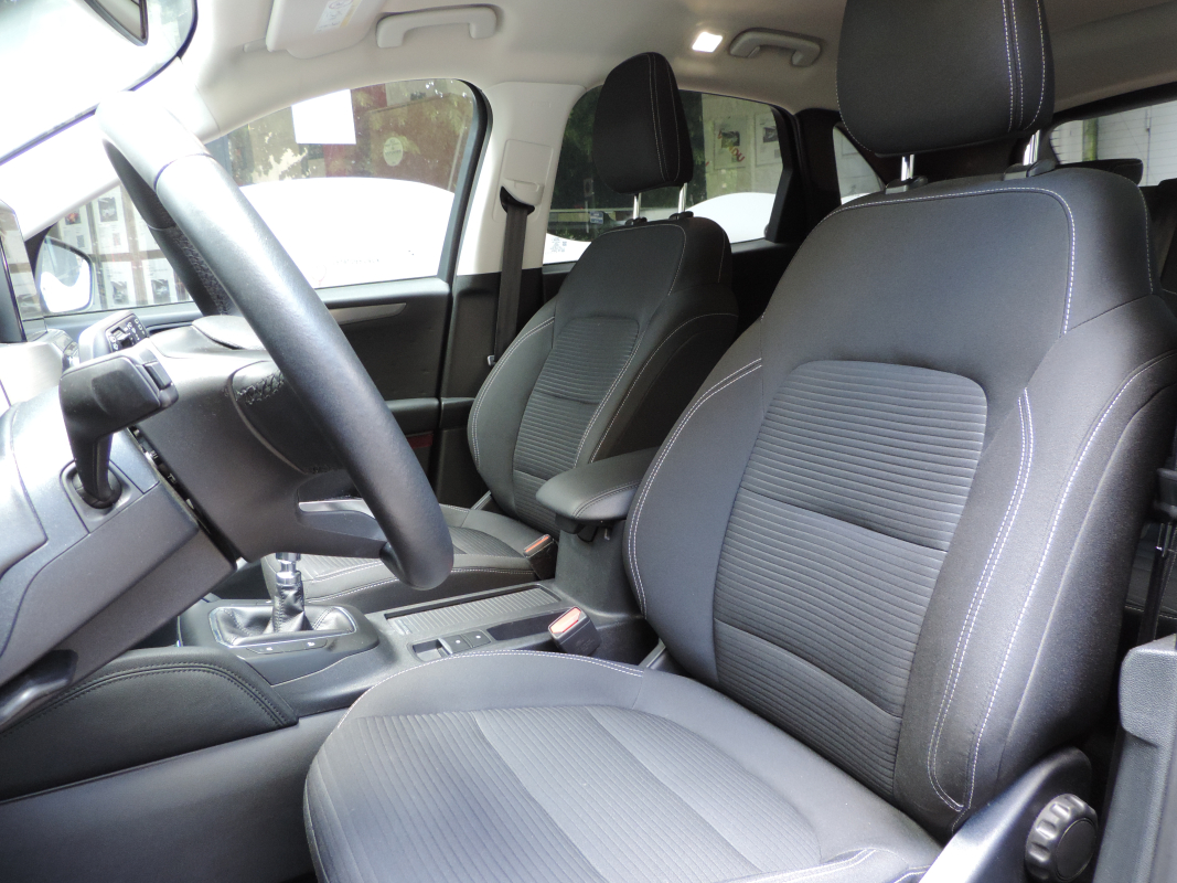 Ford Kuga — 14