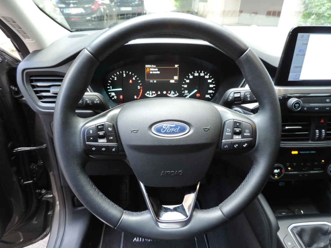 Ford Kuga — 18