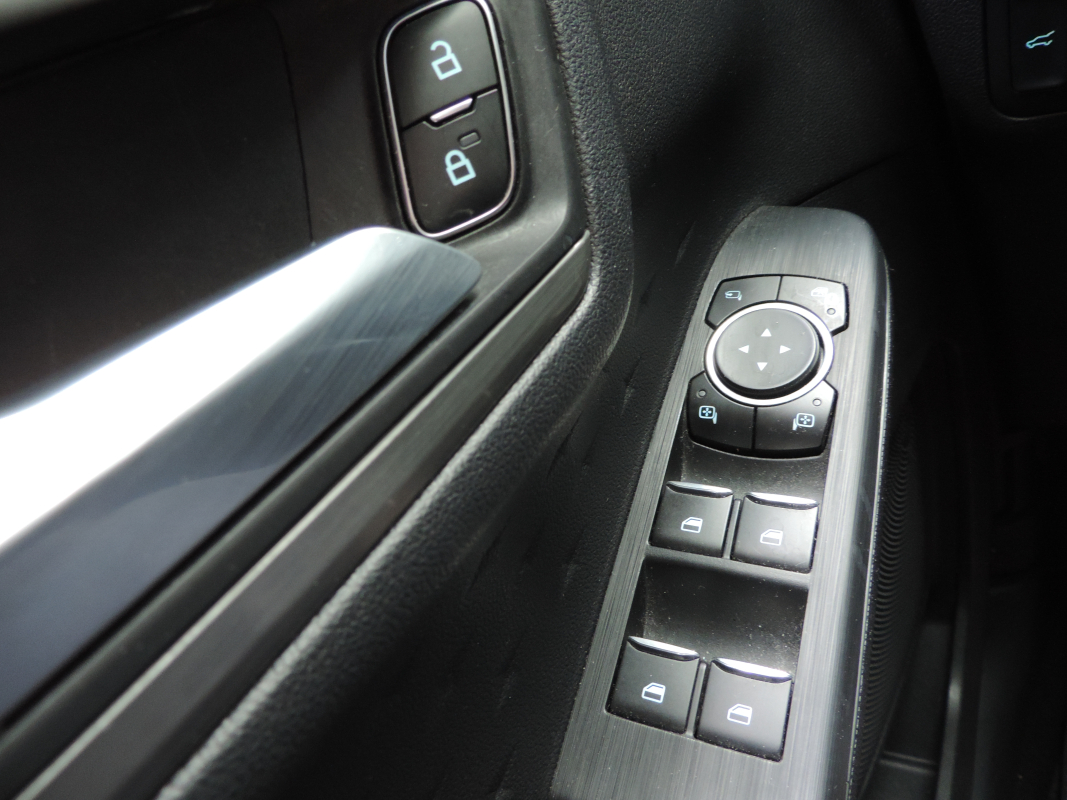 Ford Kuga — 30