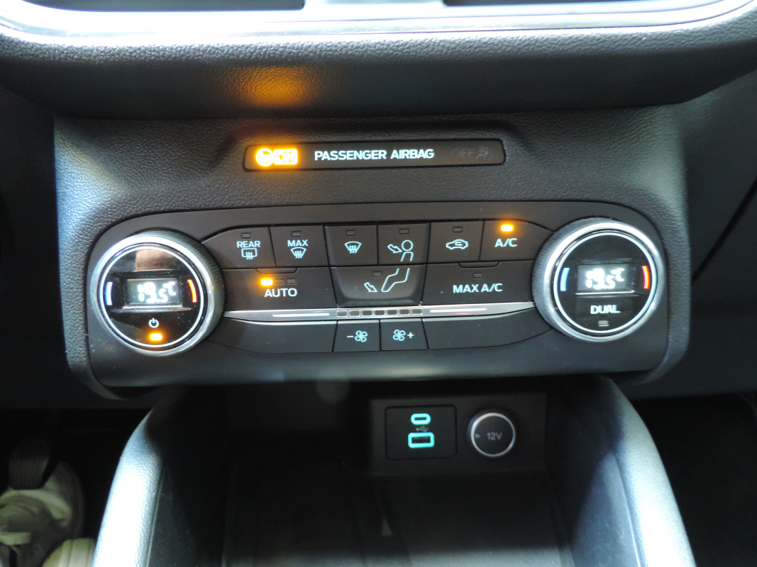 Ford Kuga — 31