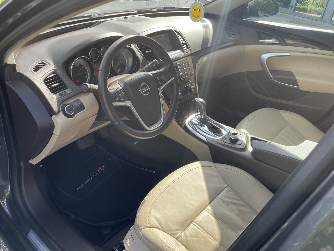 Opel Insignia — 12