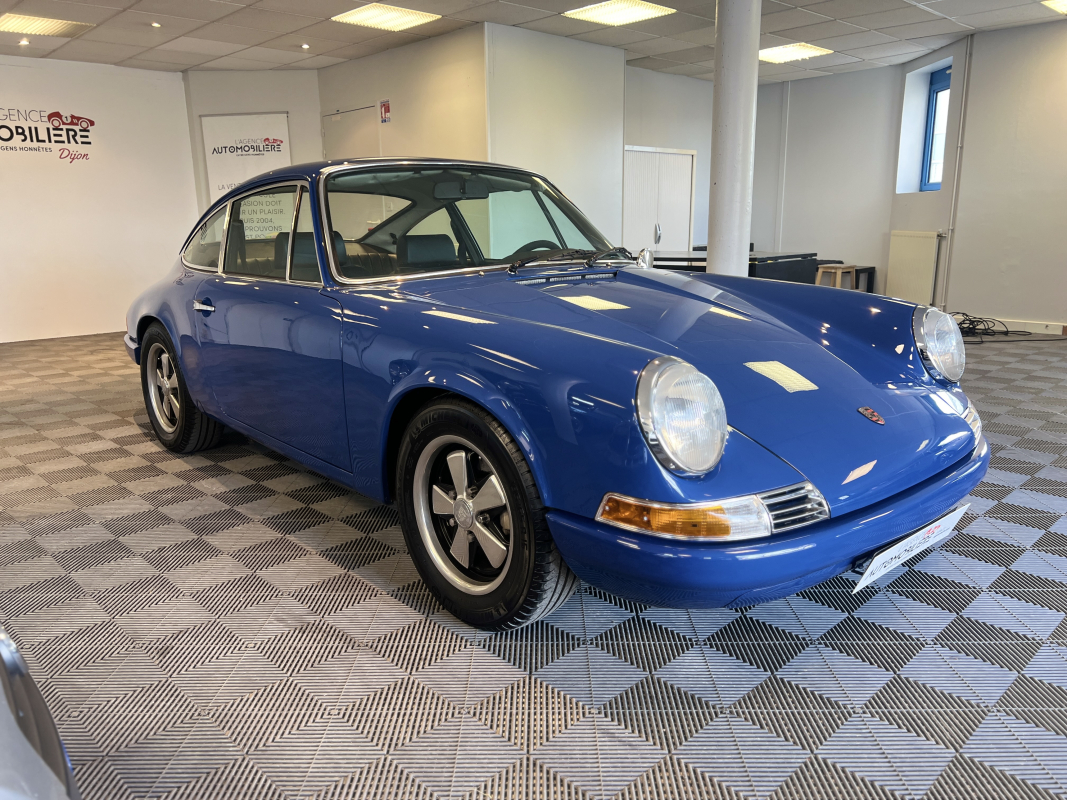 Porsche 911 — 2