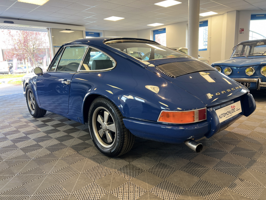 Porsche 911 — 3