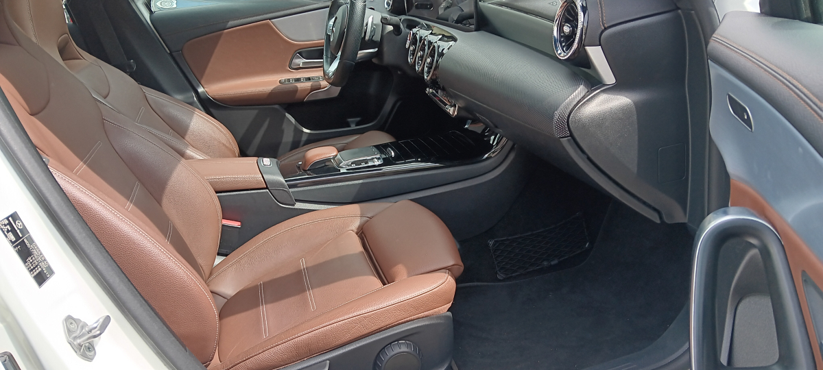 Mercedes Classe A — 12