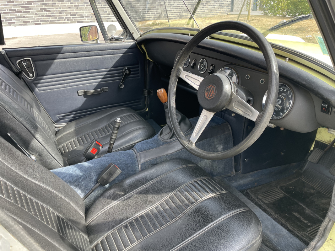 MG Midget — 10