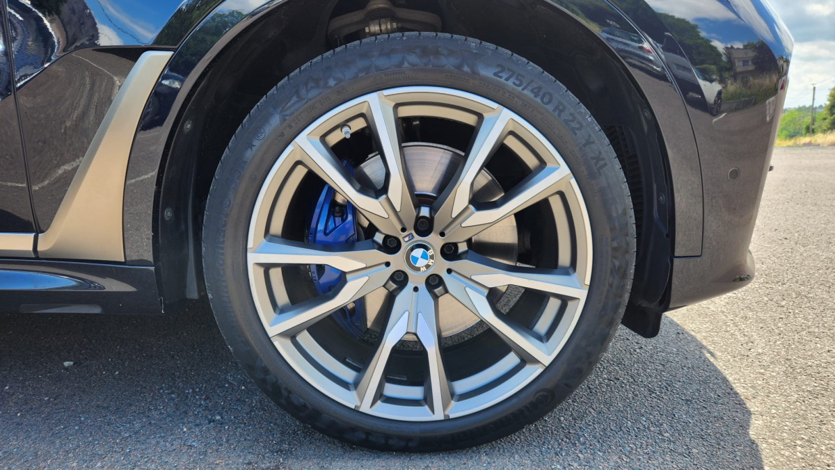 Bmw X7 — 23