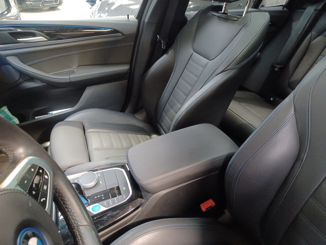 Bmw Ix3 — 11