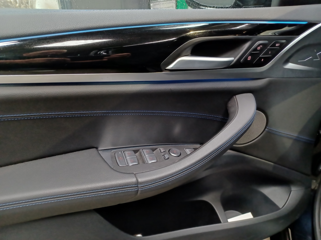 Bmw Ix3 — 18