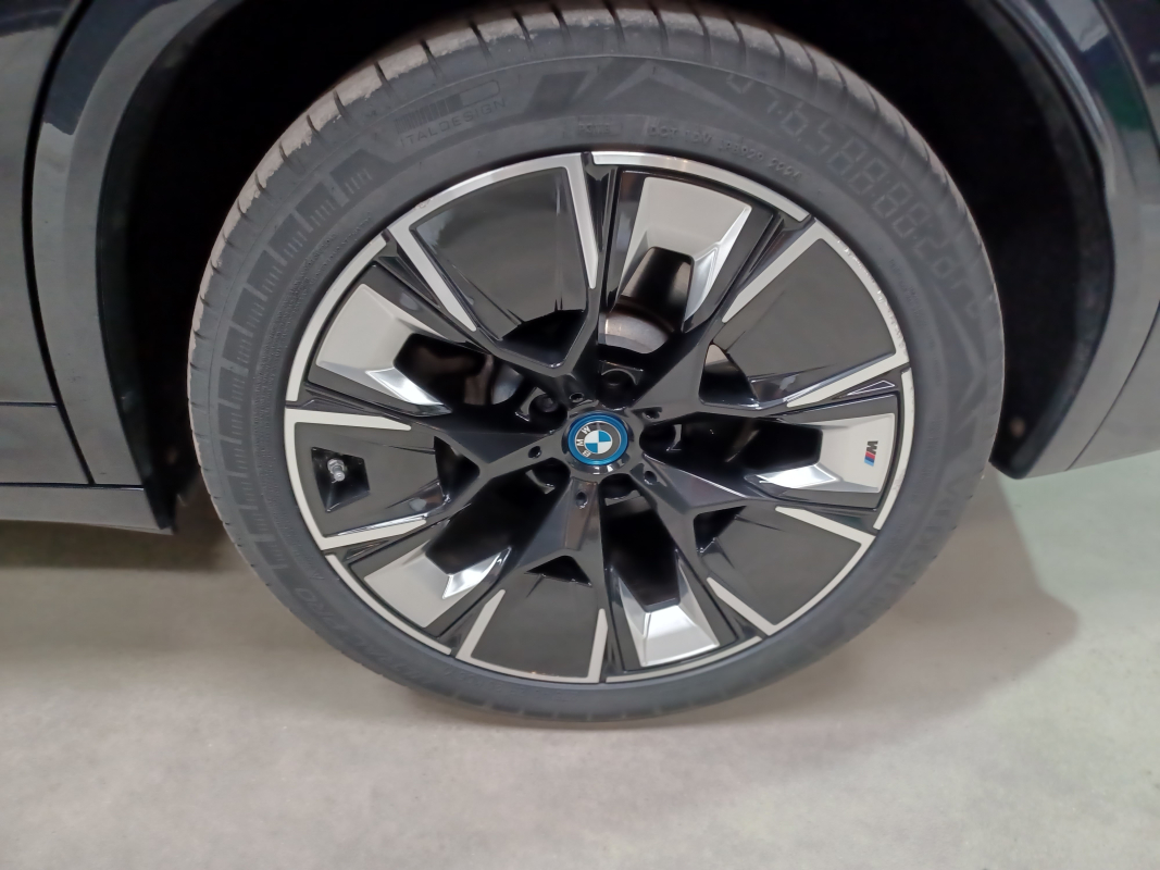 Bmw Ix3 — 32