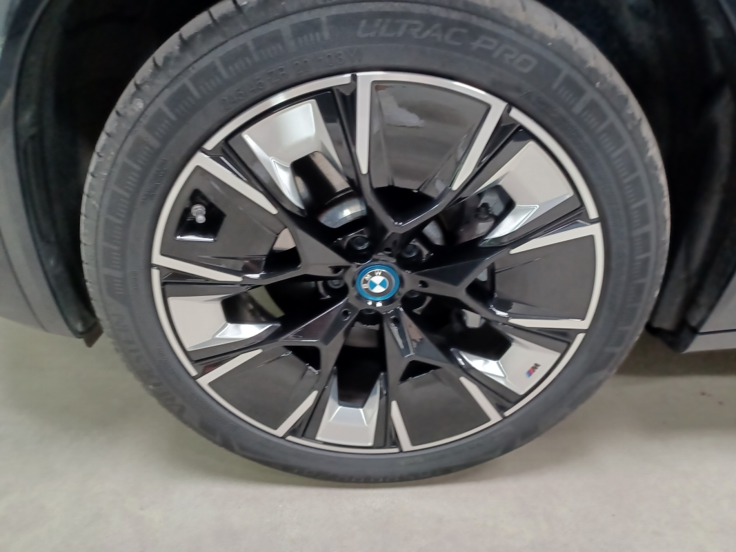 Bmw Ix3 — 33