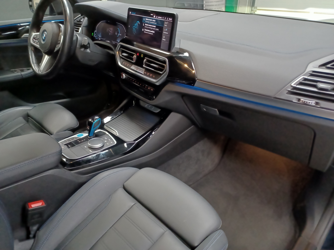Bmw Ix3 — 24