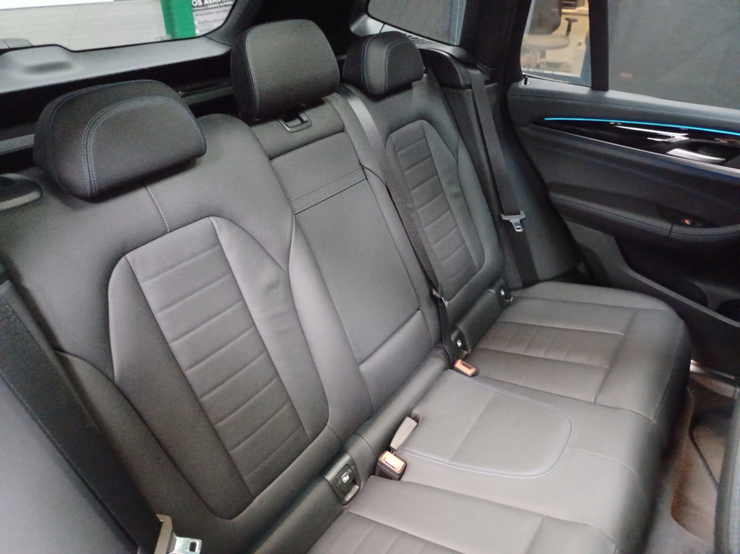 Bmw Ix3 — 30