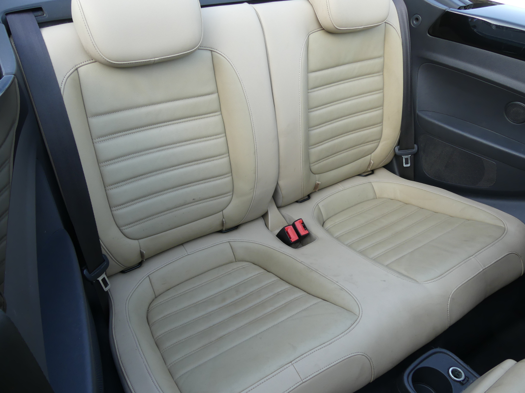 Volkswagen Coccinelle Cabriolet — 12