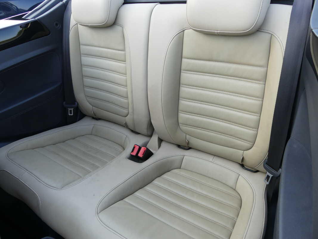 Volkswagen Coccinelle Cabriolet — 11