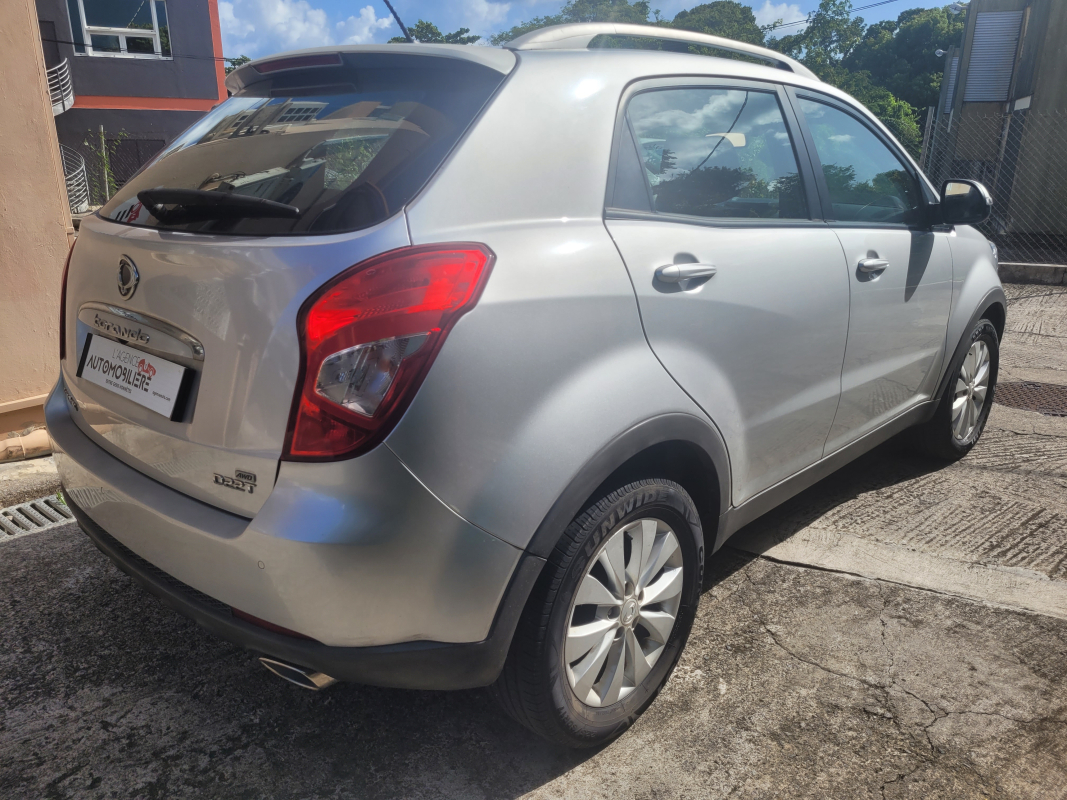 Ssangyong Korando — 12