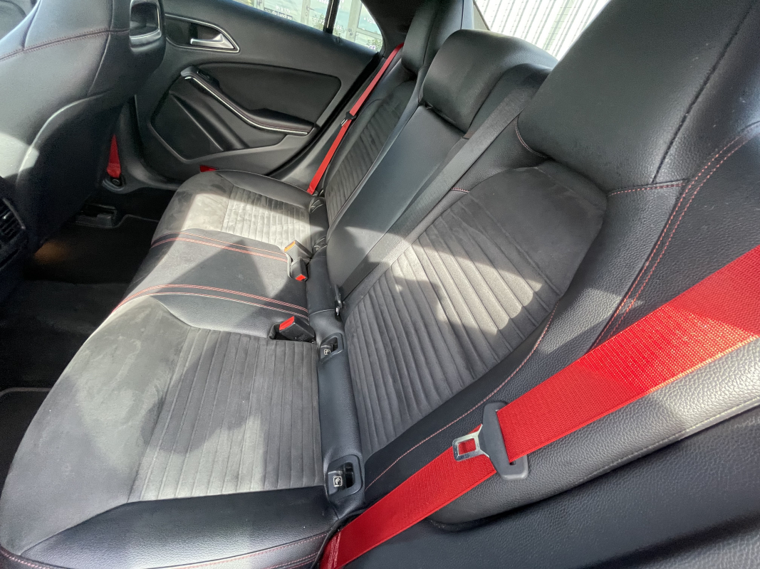 Mercedes Classe CLA — 18