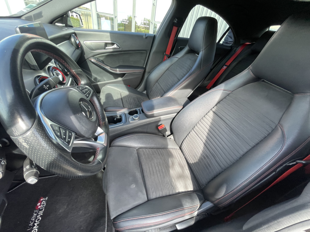 Mercedes Classe CLA — 13