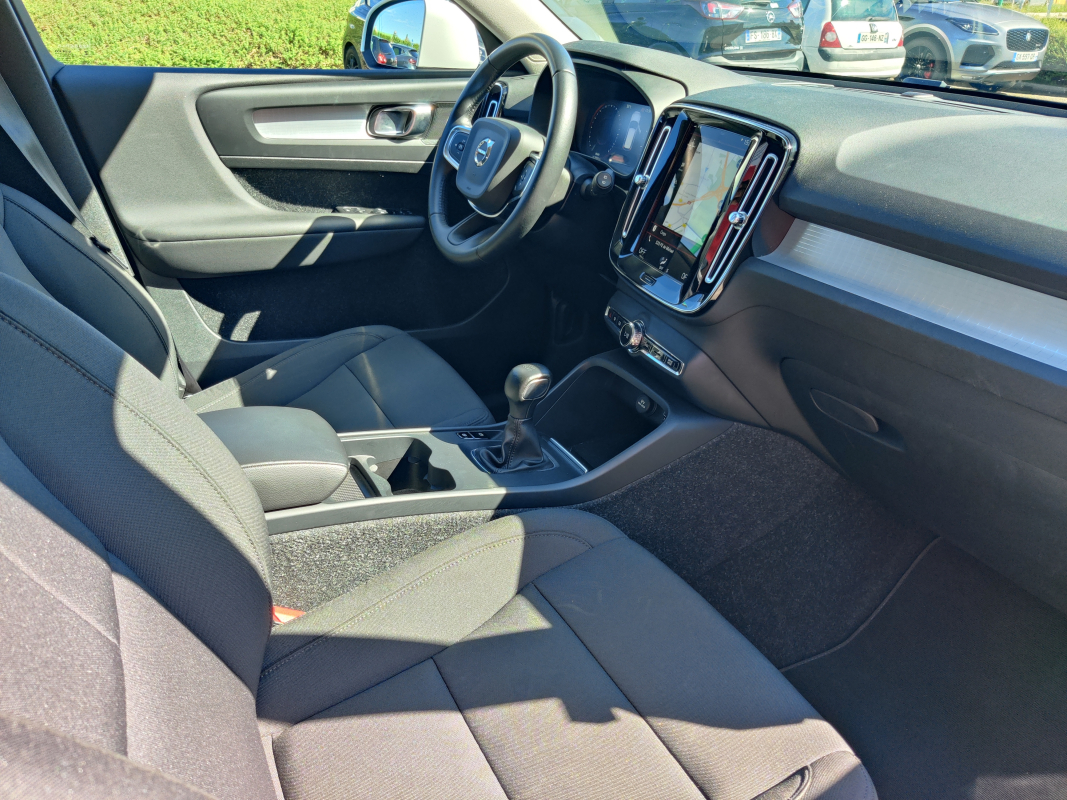 Volvo XC40 — 17