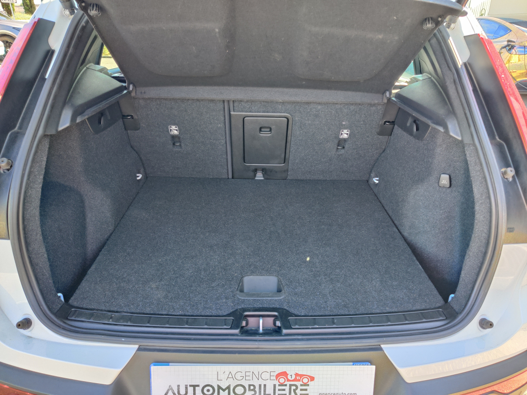 Volvo XC40 — 35