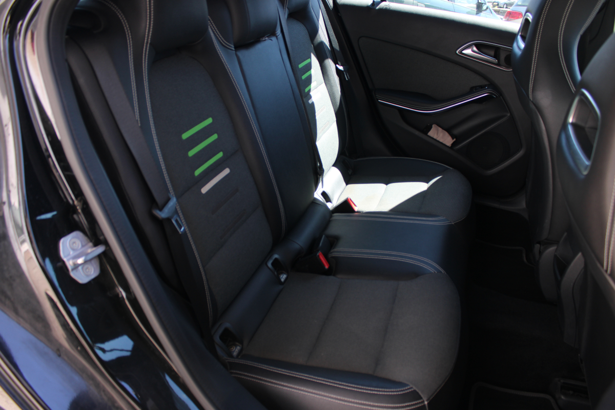 Mercedes Classe A — 14