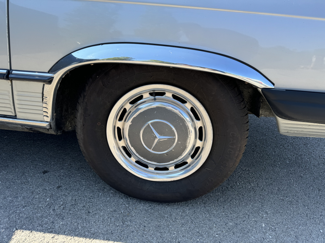 Mercedes SL — 23