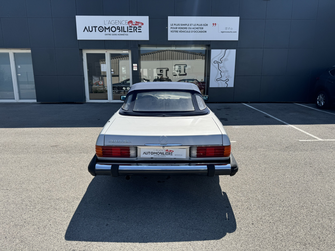 Mercedes SL — 5