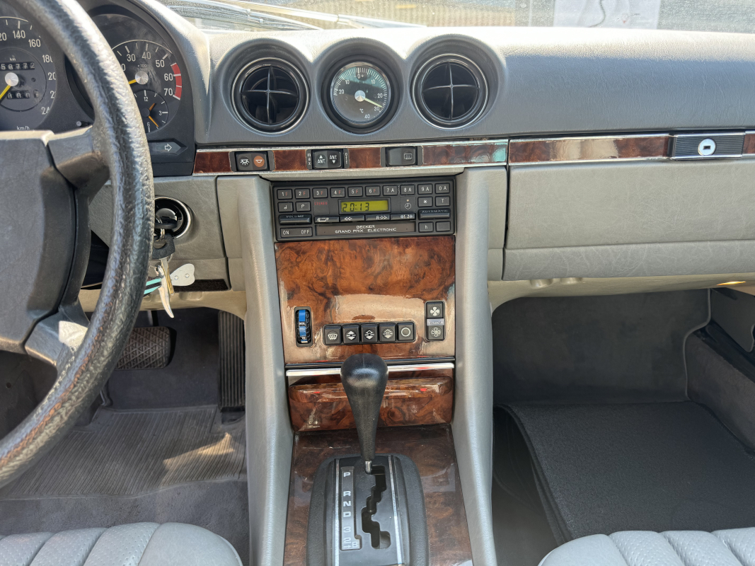 Mercedes SL — 11