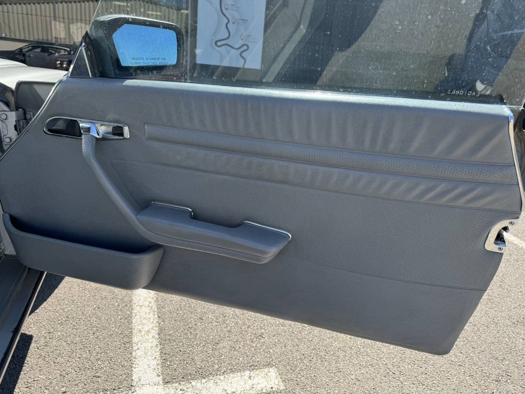 Mercedes SL — 16