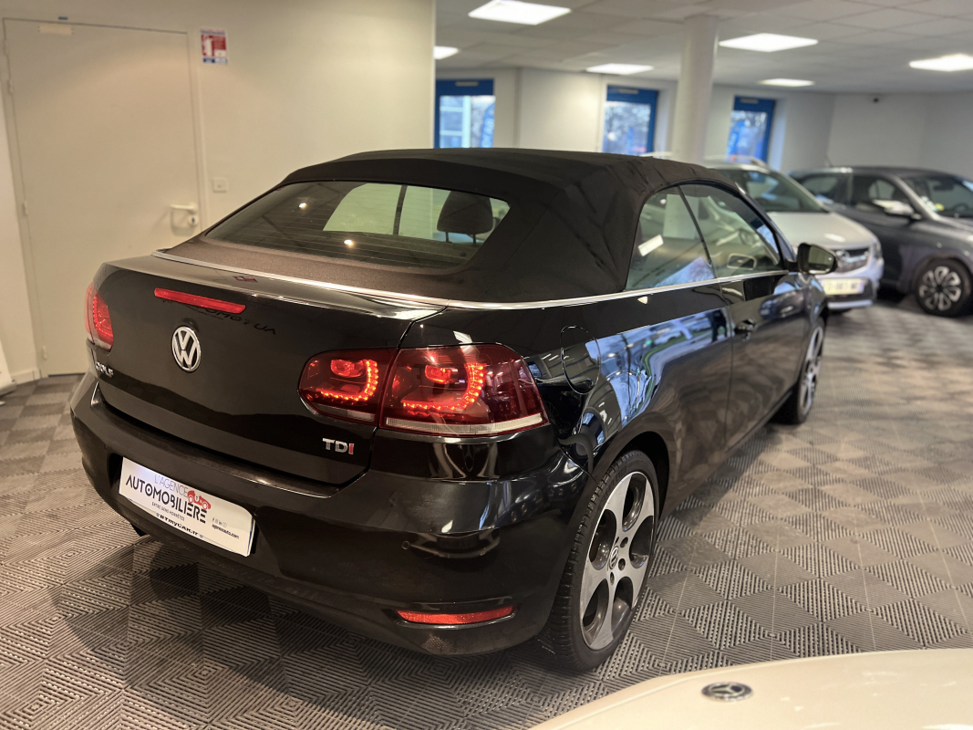 Volkswagen Golf — 3